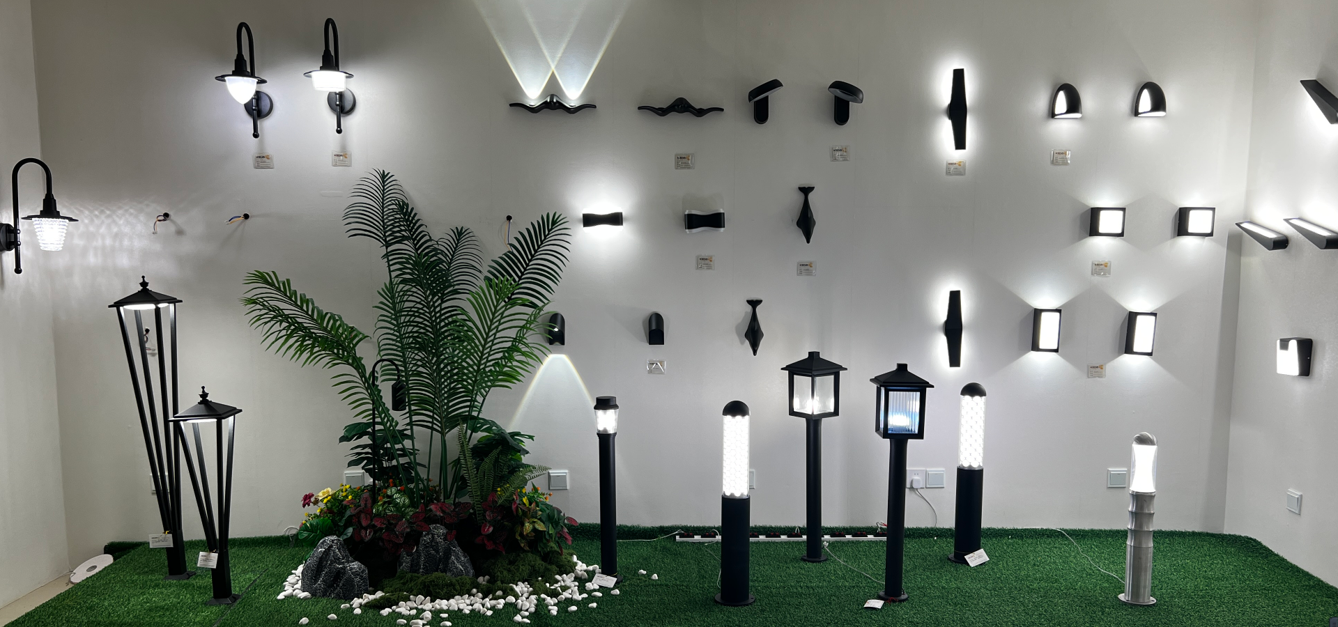 custom outdoor lighting​